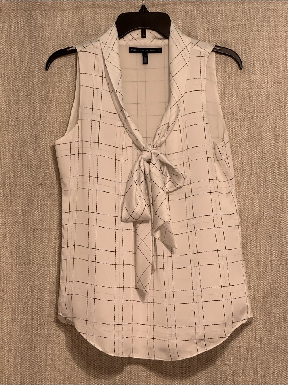 White House Black Market White Sleeveless Grid-Print Tie-Neck Camisole